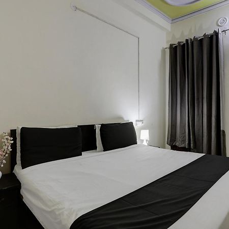 Hotel O Thirty Inns Noida Exterior foto