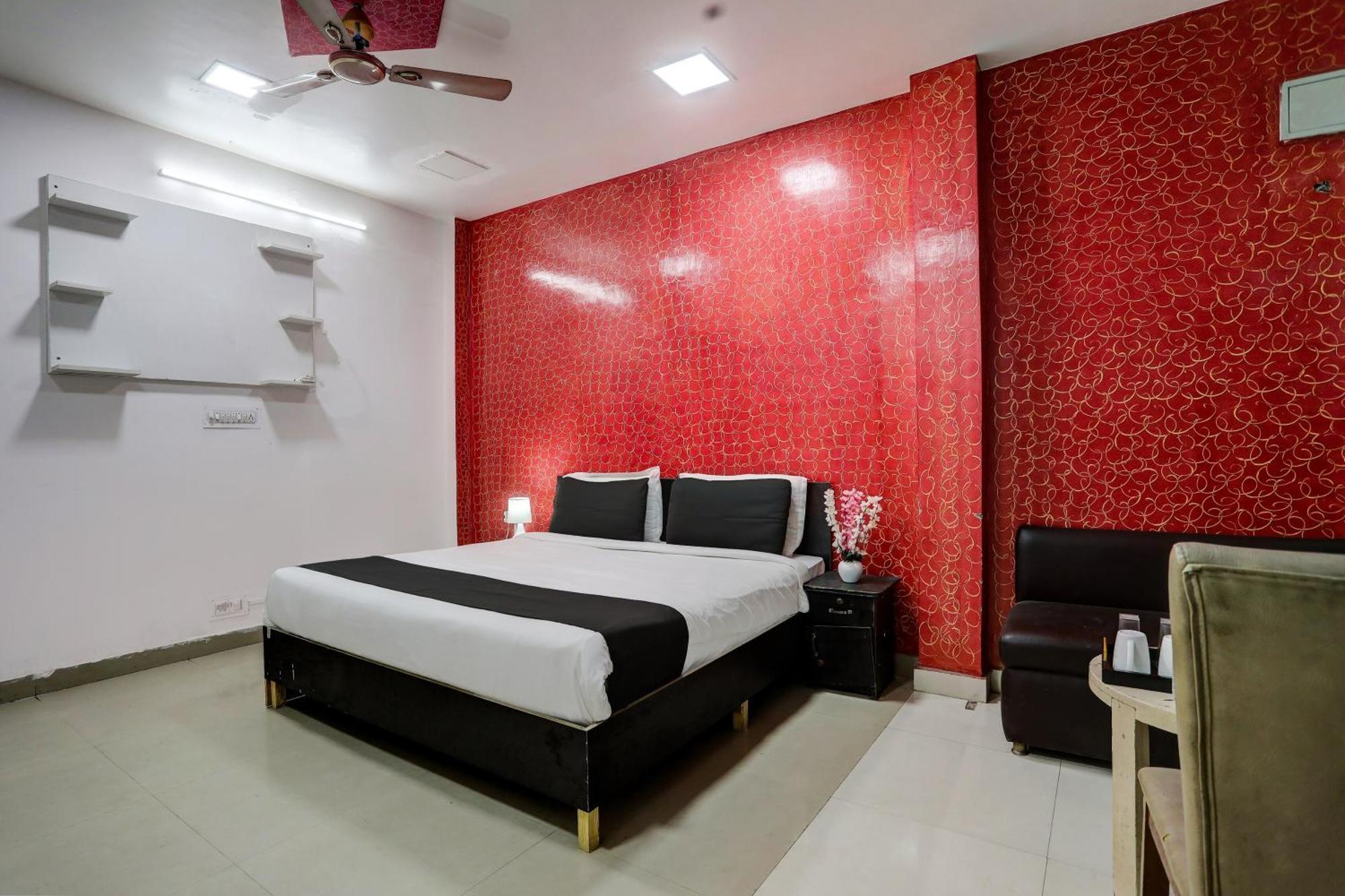 Hotel O Thirty Inns Noida Exterior foto